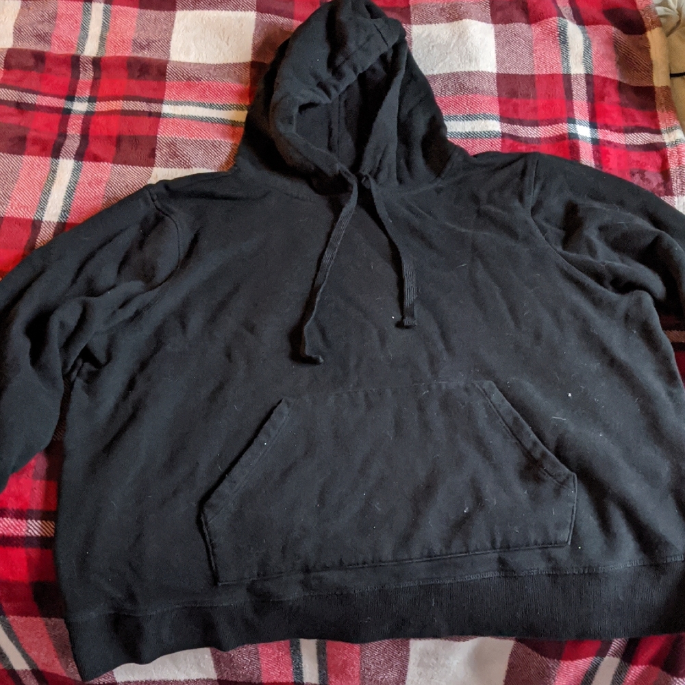 Amazon Essentials Men's Black Hoodie